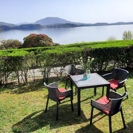 Bmp Apartment Gioiosa 2 Giardino Vista Lago Maggiore ベルジラーテ エクステリア 写真