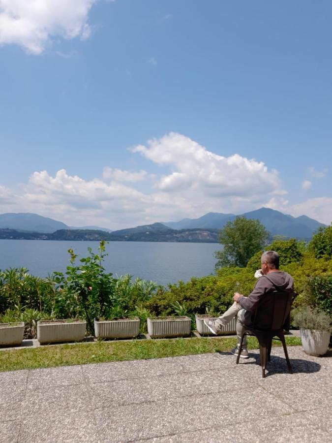 Bmp Apartment Gioiosa 2 Giardino Vista Lago Maggiore ベルジラーテ エクステリア 写真