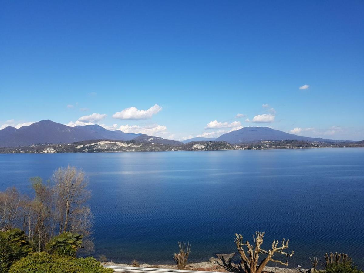 Bmp Apartment Gioiosa 2 Giardino Vista Lago Maggiore ベルジラーテ エクステリア 写真